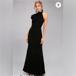 Lulu's Black One Shoulder Gown